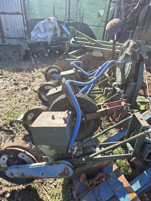 Semănătoare porumb 4 randuri