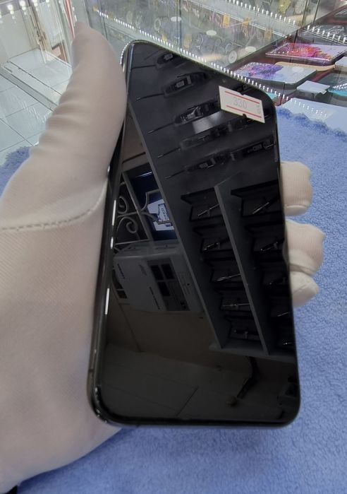 iPhone Xs Rangi Qora Xotirasi 64 Yomkosti 85%