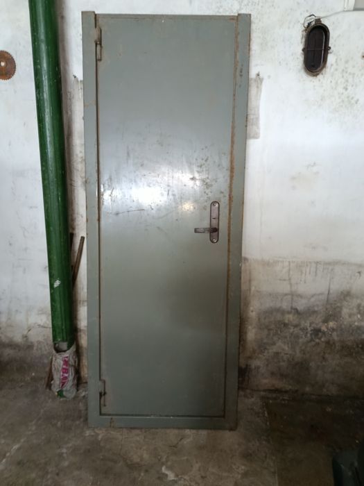 Дверь металлическая