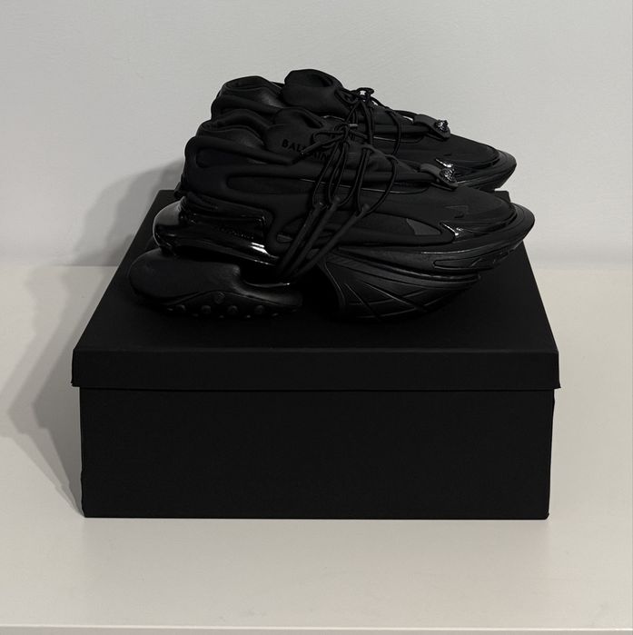 Balmain Unicorn Black