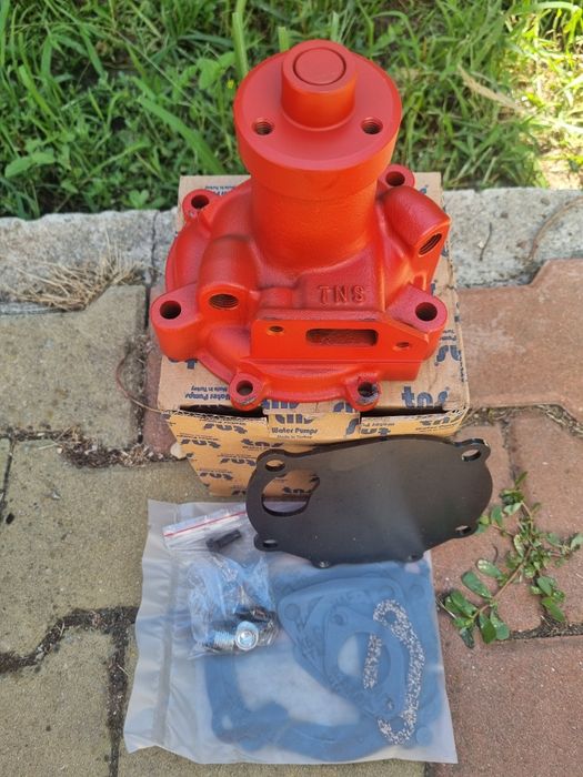 Pompa apa tractor Fiat U445 și tractor D110 U650