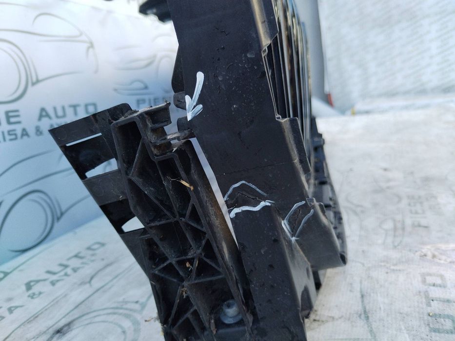 Grila hota activa Bmw X5 G05 include motoras, 5113 226775 an 2018-2019