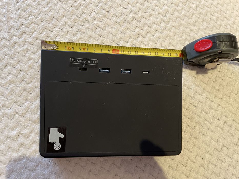 Incarcator usb c consola pentru Tesla model 3