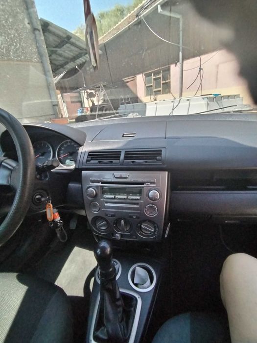 MAZDA 2 2005 — imagine 4