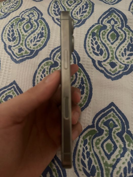 Айфон 16 про в идеальном состояний