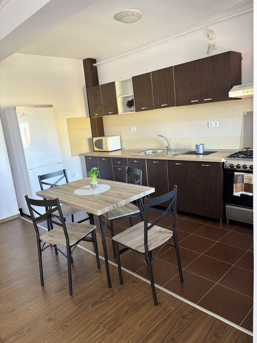 Inchiriez apartament 2 camere zona Unirii / Pta de vechituri