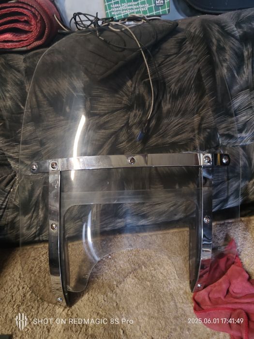 Лобовое стекло на чоппер