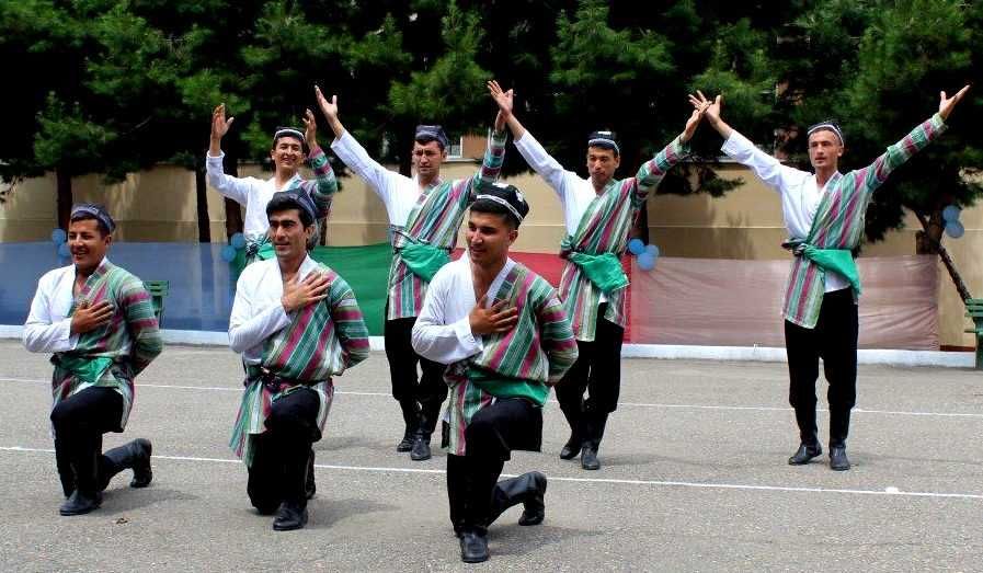 Прокат Региональных костюмов Узбекистана (профессиональные)