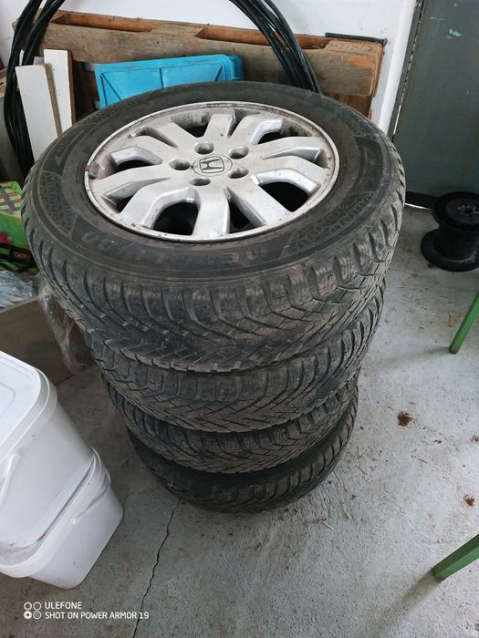 Продавам Honda CR-V