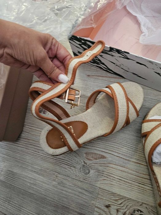 Страхотни сандали Moda in pelle 37 номер, нови