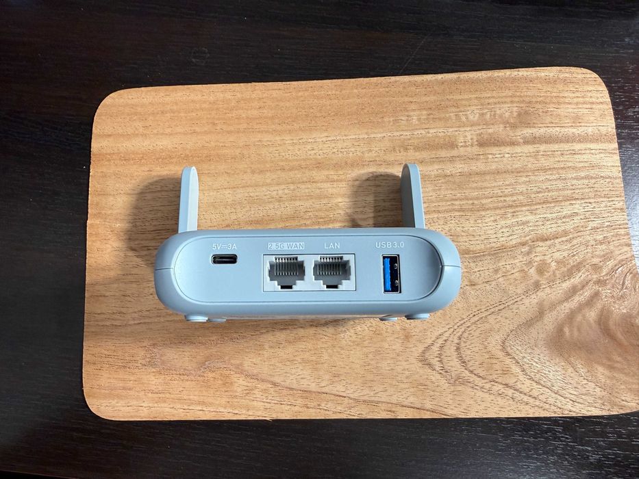 Router portabil de travel GL.Inet Beryl nou