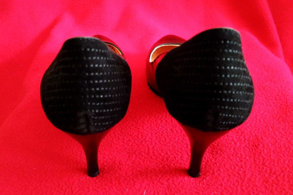 Продавам нови официални черни дамски обувки Hush Puppies 37 номер