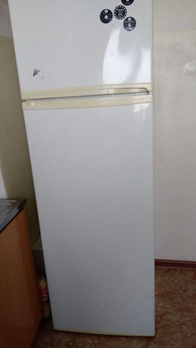 Muzlatgich Nord Ukraina remont qilinmagan, juda yaxshi ishlaydi.