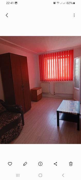Închiriez Garsonieră.
