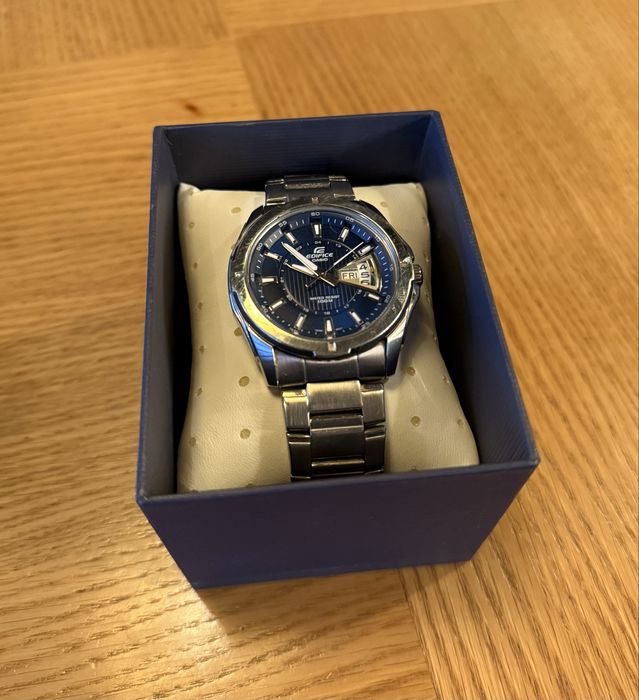 Casio EDIFICE  като нов Касио