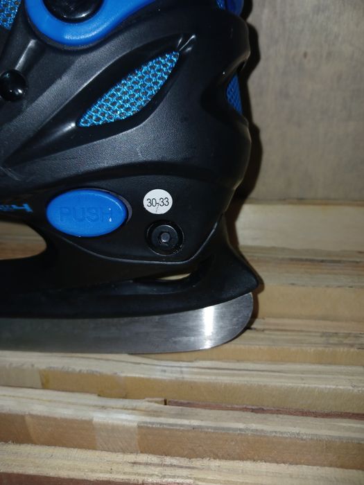 Продам коньки детские