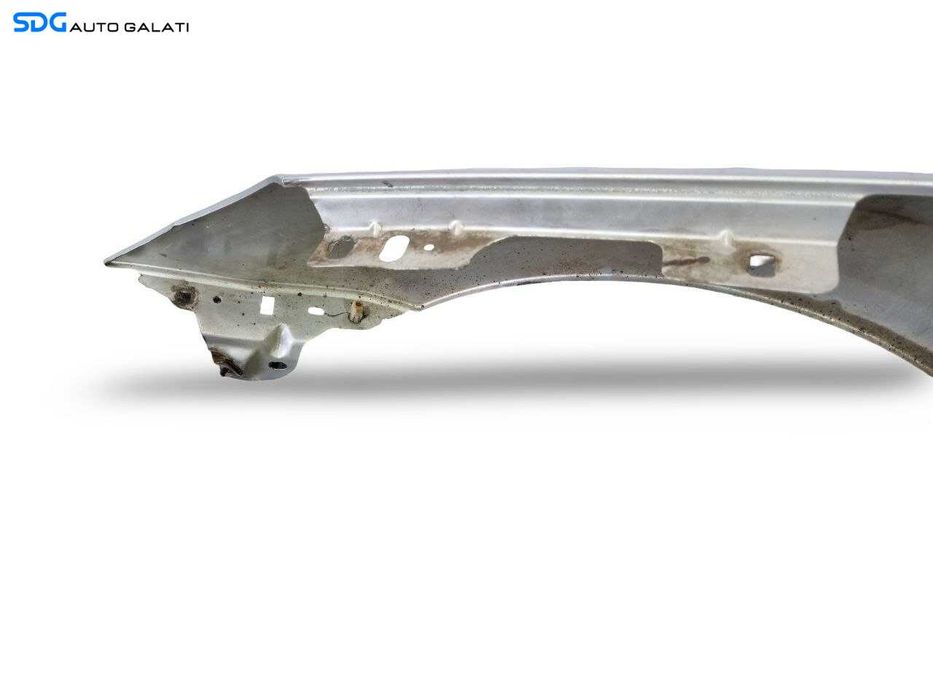 Aripa Dreapta Fata Ford Focus 2 Facelift 2007 - 2011 Culoare Moondust Silver [LC4268]