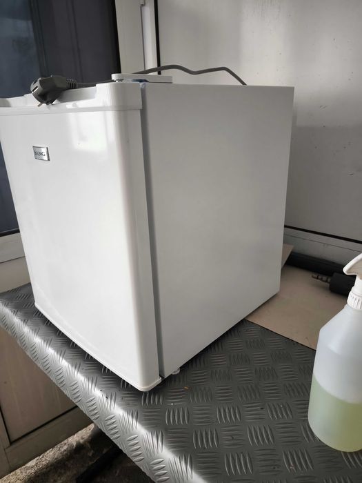 Мини бар хладилник