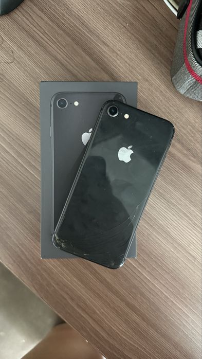 Iphone 8 в чёрном цвете