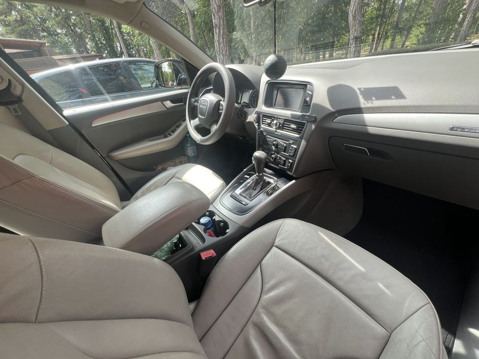 Audi Q5, 170 к.с., 2010 г.