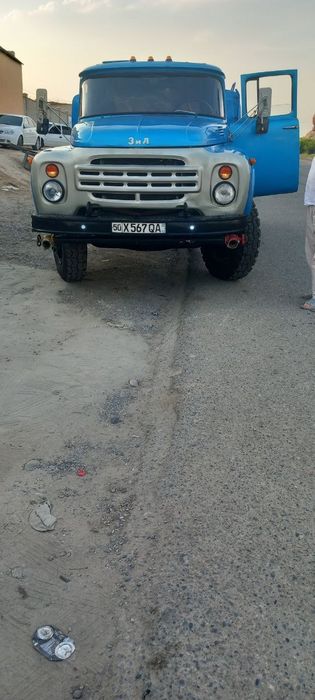 Zil 130 vadavoz sotiladi ishga tayyor