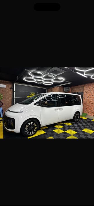 HYUNDAI Unknown Model 2025