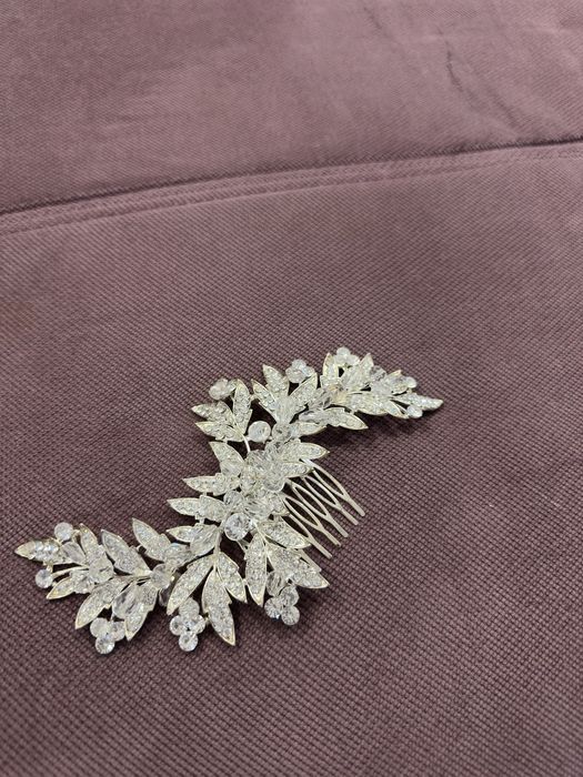 Vand coronita alba