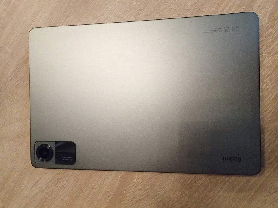 Tableta Redmi Pad SE;  11 inch; 128Gb/4+4Gb/ram, Android 15+ husa si geam protectie ; ca noua