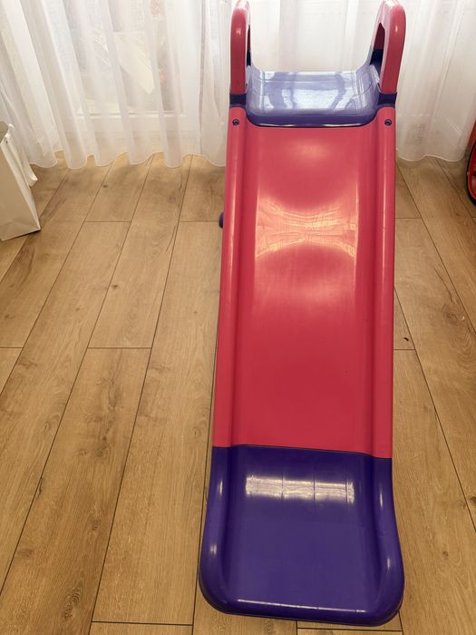 Детская горка.Отлично подходит для дома.