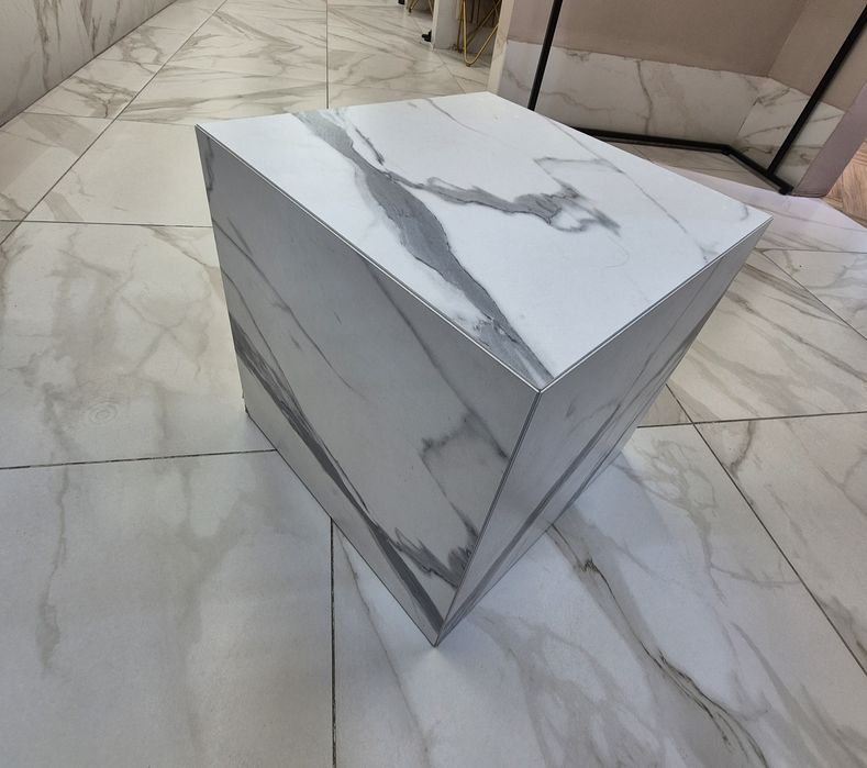 Куб для интерьера