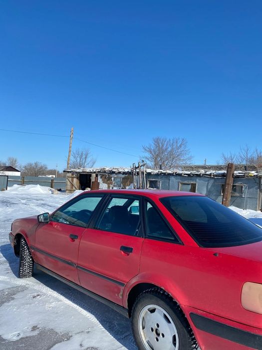 Ауди 80 Б4 красный