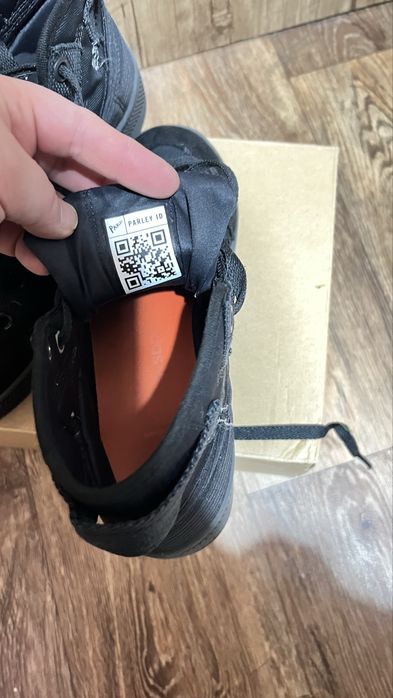Кроссовки Adidas