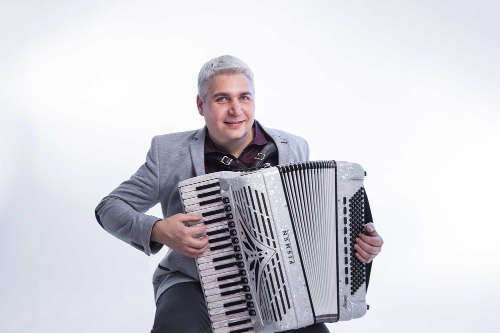 Уроци по акордеон  -  40 лева