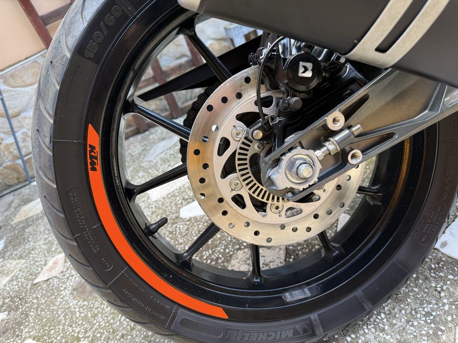 KTM Duke 125 ABS 2017 – 1.174 KM – UNIC PROPRIETAR