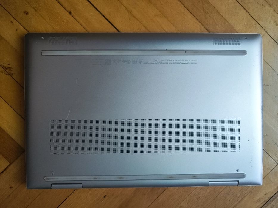Laptop HP ENVY i5 GEN 13 din 2023 din SUA calitate ridicata  cu touchscreen  SSD 512 GB 8 GB ram placa video  Intel Iris XE  128 MB bateria tine 6h+