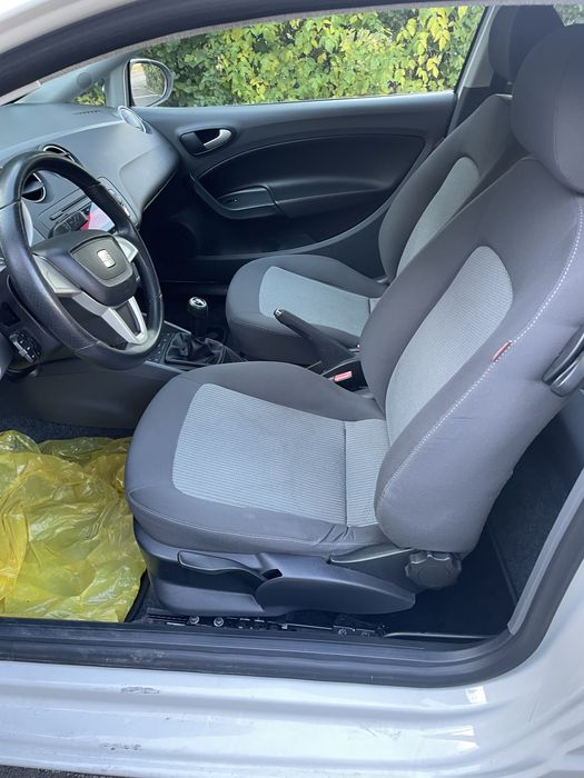 SEAT  2011 — imagine 5