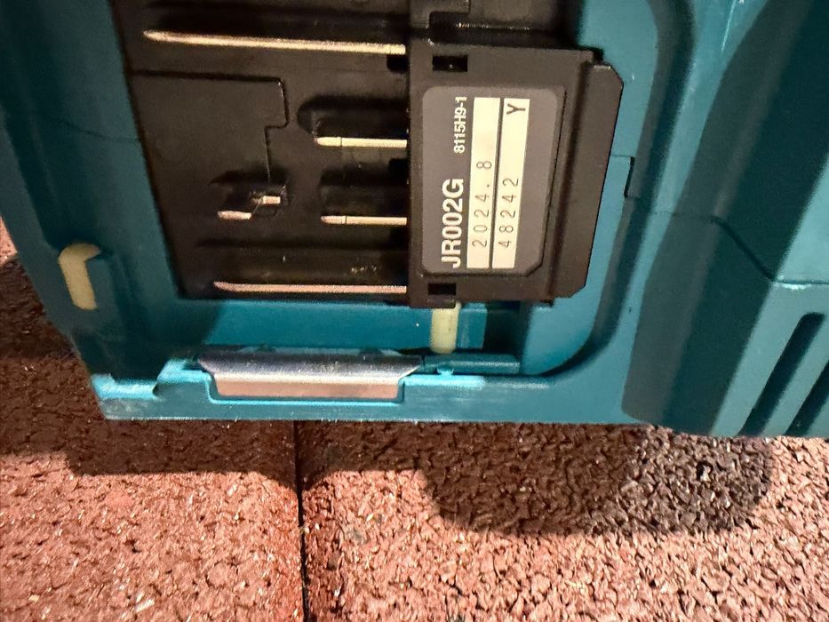 Makita sabie-multicutter pe acumulator