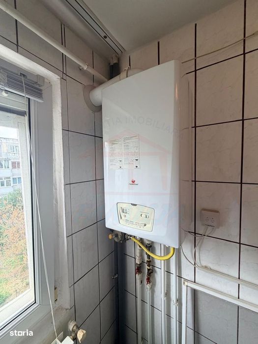 Vanzare apartament cu 4 camere in Micro 13, etaj 3, pret 65 000 euro