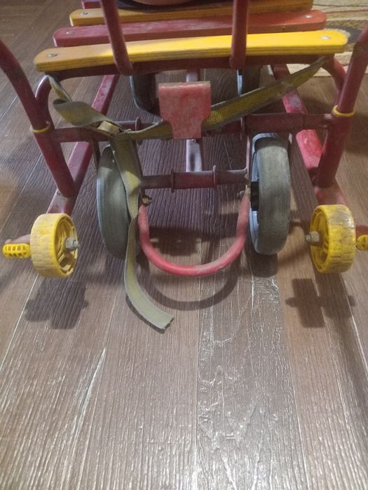 Продам санки с калесами