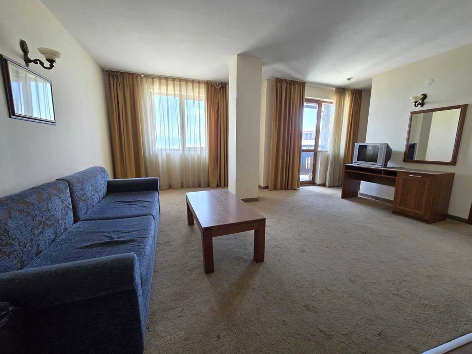 Тристаен апартамент за продажба на 100 метра от Кемпински, Банско