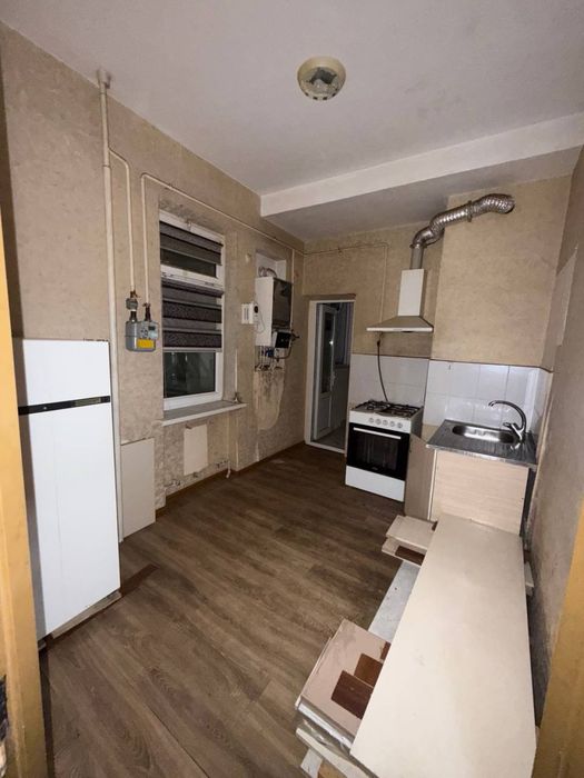 2 bekat yonida 2 hona 300$ ga kvartera topshrladi