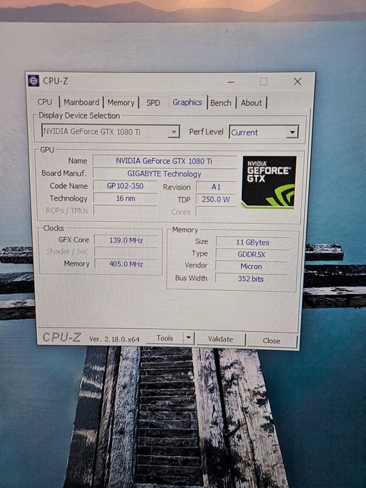 Vând unitate Pc DDR4 7400 8 gb ram placa video Gtx 1080 ti 11gb VRAM