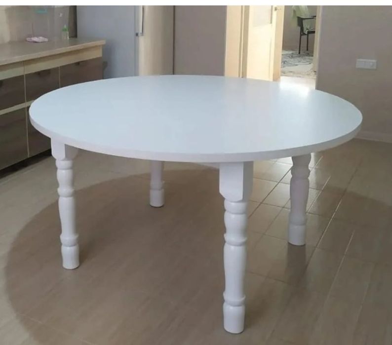 Стол круглый 1.30 стулья 6 шт.