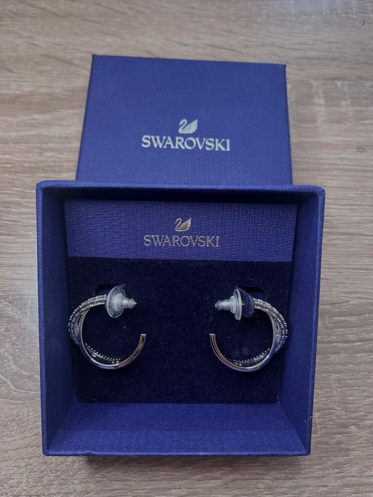 SWAROVSKI обеци, неупотребявани