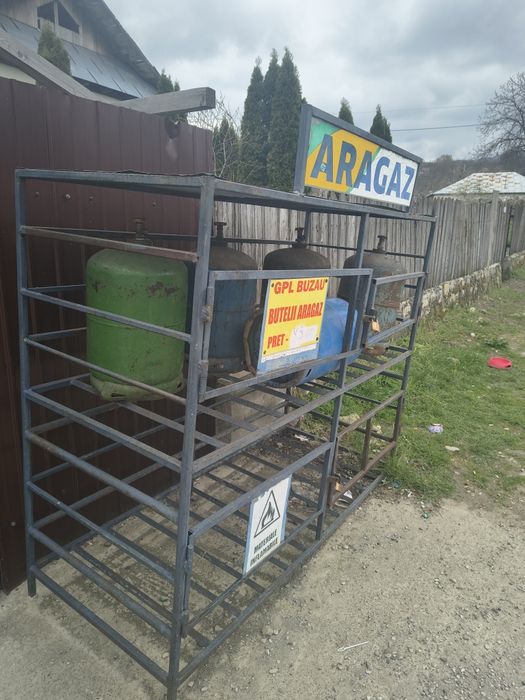 Vând butelie cu tot cu cușcă