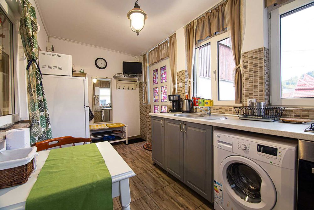 Sinaia, apartament 2 camere la casa, vanzare sau schimb cu Bucuresti, Tulcea sau Constanta