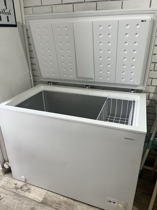 Продам морозильник