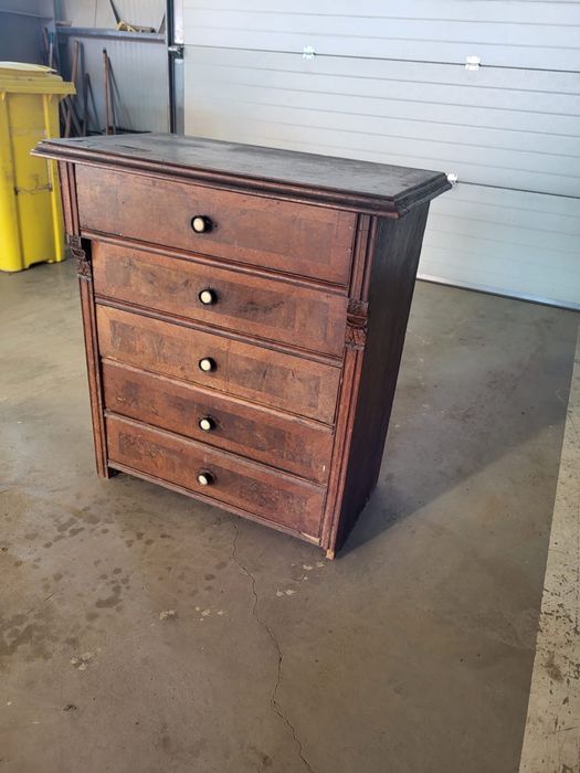 Vand  mobilier, stare buna