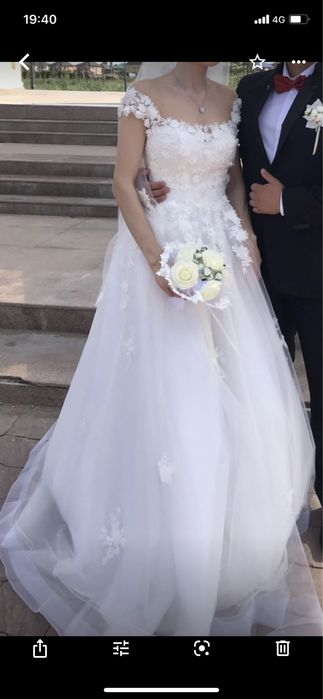 Свадебное платье