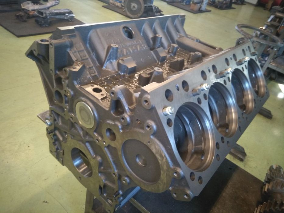 Продам блок от КАМАЗа.